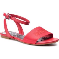 Sandały ARMANI EXCHANGE - XDP003 XV138 00029 Moulin Rouge Red. Czerwone klapki damskie Armani Exchange, bez wzorów, z materiału, bez obcasa, na obcasie. W wyprzedaży za 349.00 zł.