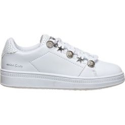 Sneakersy w kolorze białym. Trampki i tenisówki dziewczęce marki Barbie, Miss Sixty. W wyprzedaży za 99.95 zł.
