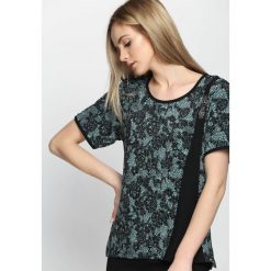 Zielona Bluzka Good Zinging. Bluzki damskie Born2be. Za 14.99 zł.