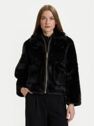 Rinascimento Futro CFC0122227003 Czarny Regular Fit. Czarne płaszcze damskie Rinascimento, l, bez wzorów, z futra, bez kaptura. Za 659.99 zł.