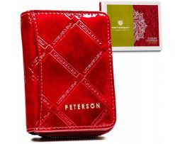 Portfel skórzany Peterson PTN 5157-PLT czerwony. Czerwone portfele damskie Peterson, bez wzorów, z lakierowanej skóry. Za 67.99 zł.