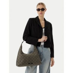 Torebka Calvin Klein. Brązowe torebki do ręki damskie Calvin Klein, bez wzorów, klasyczne, bez dodatków. Za 569.99 zł.