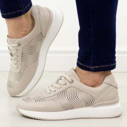 Beżowe ażurowe skórzane półbuty damskie S.Barski 51-551. Brązowe półbuty damskie S.BARSKI, na jesień, w ażurowe wzory, z jeansu, eleganckie, bez obcasa, na płaskiej podeszwie, bez zapięcia. Za 259.00 zł.