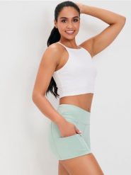 Dopasowane szorty sportowe Gym Hard - zielony. Zielone szorty sportowe damskie Sinsay, l, bez wzorów, sportowe. W wyprzedaży za 24.99 zł.