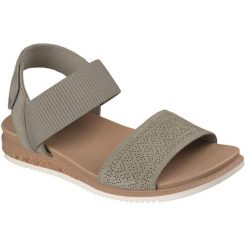 Sandały damskie Skechers Desert Kiss Low top Look. Zielone klapki damskie Skechers, bez wzorów, z syntetyku, sportowe, bez obcasa. Za 390.00 zł.