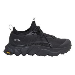 Buty Sportowe Turystyczne Męskie Oakley Light Shield. Czarne buty sportowe męskie Oakley, trekkingowe. Za 540.99 zł.