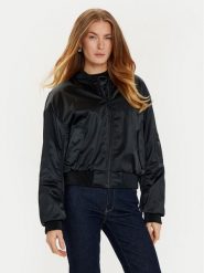 Guess Kurtka bomber Aurore W4BL48 WGKK2 Czarny Regular Fit. Czarne kurtki damskie Guess, s, z aplikacjami, z syntetyku, bez kaptura. Za 599.99 zł.