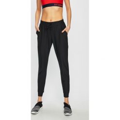 Under Armour - Spodnie. Legginsy damskie Under Armour. Za 269.90 zł.