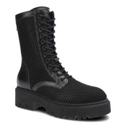 Botki damskie Chebello, naturalna skóra licowa w połączeniu z perforowanym materiałem z wysoką sznurowaną cholewką oraz masywną podeszwą z głębokim b. Czarne kozaki damskie CheBello, ze skóry, bez obcasa, na obcasie. Za 424.99 zł.