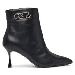 Botki KARL LAGERFELD. Czarne botki damskie KARL LAGERFELD, bez obcasa, na szpilce, bez zapięcia. Za 1,009.00 zł.