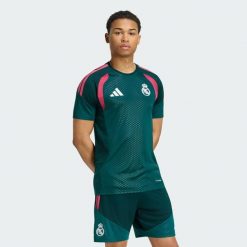 Koszulka treningowa Real Madryt 26/27 Tiro 26 Competition. Czerwone koszulki sportowe męskie Adidas, xs, bez wzorów, z dzianiny, bez kołnierzyka, bez ramiączek, na fitness i siłownię, climacool (adidas). Za 239.00 zł.