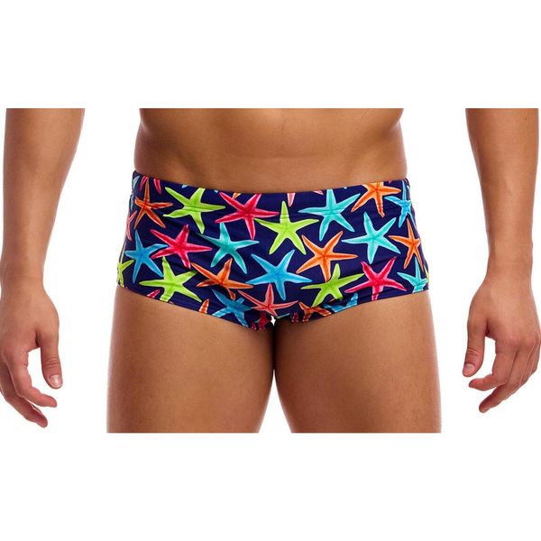 Strój do pływania Funky Trunks Starry Night - sidewinder. Kąpielówki męskie FUNKY TRUNKS, l, bez wzorów, do pływania. Za 159.00 zł.