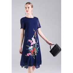 Sukienka w kolorze niebieskim. Sukienki damskie marki Lanelle. W wyprzedaży za 329.95 zł.