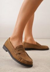 Jasnobrązowe Mokasyny VICES z Wkładką ze Skóry Naturalnej i Przeszyciami Astanie. Brązowe mokasyny damskie Renee, z jeansu, casualowe. Za 69.99 zł.