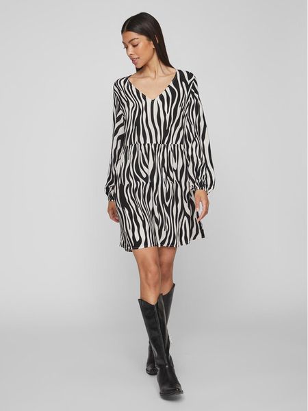 Vila Sukienka codzienna Fini 14084533 Kolorowy Relaxed Fit. Sukienki damskie Vila, na co dzień, bez wzorów, z wiskozy, bez kołnierzyka, bez ramiączek, proste. Za 89.99 zł.