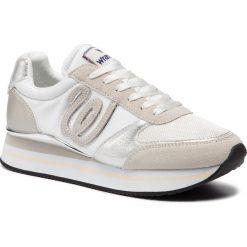 Sneakersy WRANGLER - Jungle WL91530A White 051. Półbuty damskie marki Wrangler. Za 329.00 zł.