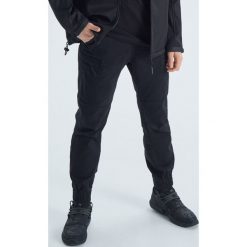 Lekka kurtka typu softshell - Czarny. Kurtki męskie marki Cropp. Za 169.99 zł.