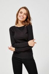 Bluzka basic. Czarne bluzki damskie MOODO, xl, bez wzorów, z bawełny, bez kołnierzyka, bez ramiączek. W wyprzedaży za 19.99 zł.