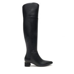 Kozaki Guess. Czarne kozaki damskie Guess, bez obcasa, na słupku. Za 1,099.00 zł.