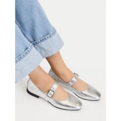 Baleriny Lasocki. Szare baleriny damskie Lasocki, bez wzorów, bez obcasa. Za 169.99 zł.