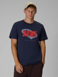 4F T-shirt regular z nadrukiem męski - granatowy XL. Niebieskie t-shirty męskie 4f, m, bez wzorów, z bawełny, biznesowe, bez kołnierzyka. Za 69.99 zł.
