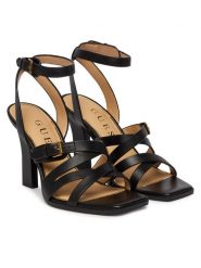 Guess Sandały FLJRAD LEA03 Czarny. Czarne sandały damskie Guess, z aplikacjami, ze skóry, bez obcasa, na słupku, bez zapięcia. Za 749.99 zł.