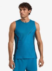 Koszulka do biegania męska La Sportiva Flow Tank. Niebieskie koszulki sportowe męskie La Sportiva, l, bez wzorów, z materiału, bez kołnierzyka, bez ramiączek, do biegania. Za 269.49 zł.