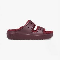 Klapki Crocs Classic Cozzzy. Czerwone skarpety damskie Crocs, bez wzorów. W wyprzedaży za 181.30 zł.