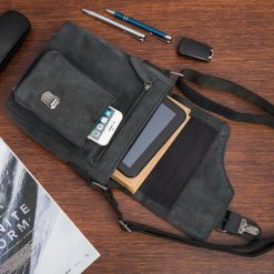 Torba męska skórzana na ramię zgrabna czarna elegancka Beltimore N10. Czarne torby na ramię męskie bez wzorów, eleganckie, na ramię. Za 289.90 zł.