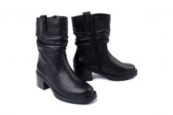 RIEKER Y5257-00 black, botki damskie. Czarne kozaki damskie Rieker, z wełny, bez obcasa, na obcasie. Za 449.90 zł.