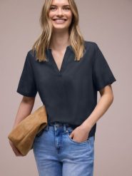 Street One Bluzka Kobiety wiskoza (100%) niebieski, 36. Niebieskie bluzki damskie Street One, bez wzorów, z wiskozy, street, bez kołnierzyka, bez ramiączek. Za 119.95 zł.