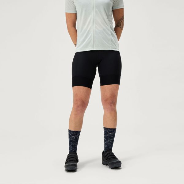 Szorty damskie Endura Loop Waist. Czarne szorty damskie ENDURA, s, bez wzorów, z materiału. Za 229.99 zł.