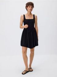 Sukienka mini z wiskozą - czarny. Czarne sukienki damskie Reserved, l, bez wzorów, z bawełny, bez kołnierzyka, bez ramiączek, mini, rozkloszowane. Za 159.99 zł.