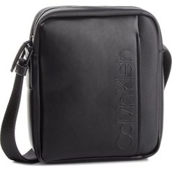 Saszetka CALVIN KLEIN - Elevated Logo Reporter K50K504070 001. Saszetki męskie marki Calvin Klein. W wyprzedaży za 269.00 zł.