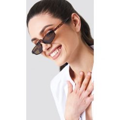 NA-KD Accessories Okulary przeciwsłoneczne retro - Brown. Brązowe okulary przeciwsłoneczne damskie NA-KD Accessories. Za 52.95 zł.
