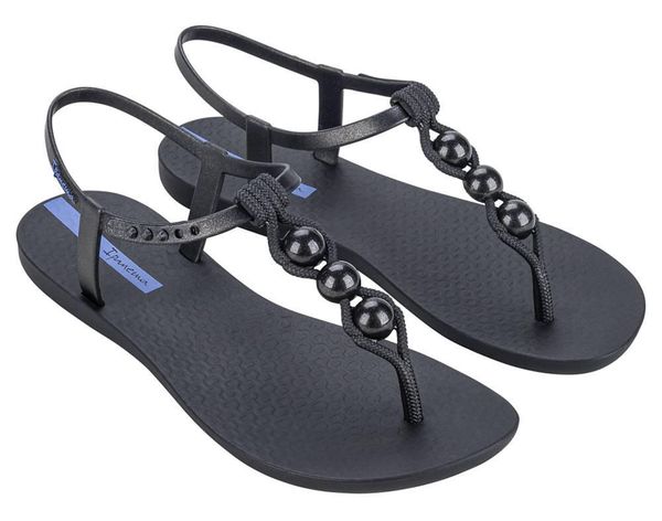 Sandały damskie Ipanema Class Conecta czarne. Czarne sandały damskie Ipanema, z aplikacjami, z materiału, bez obcasa, bez zapięcia. Za 82.00 zł.