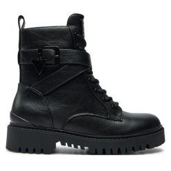 Trapery Guess. Czarne śniegowce i trapery damskie Guess. Za 609.99 zł.