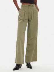 Levi's® Spodnie materiałowe A7535-0000 Zielony Wide Leg. Zielone spodnie materiałowe damskie s, bez wzorów, z bawełny. Za 429.99 zł.