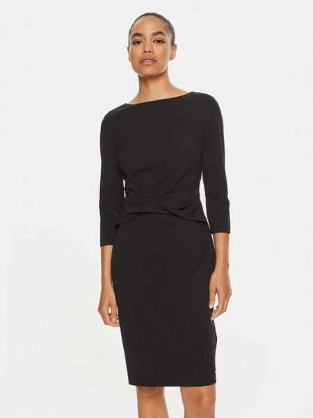 Calvin Klein Sukienka koktajlowa K20K207470 Czarny Slim Fit. Czarne sukienki damskie Calvin Klein, bez wzorów, z syntetyku, wizytowe, bez kołnierzyka, bez ramiączek. Za 619.99 zł.