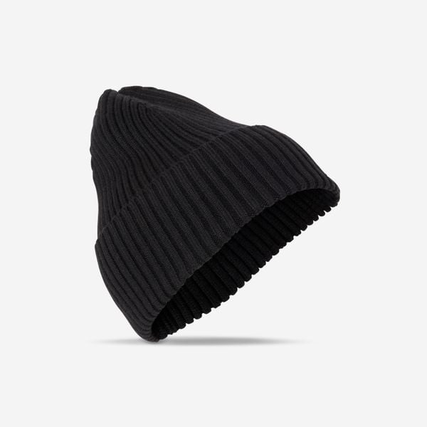 Czapka beanie. Czarne czapki i kapelusze męskie Decathlon, bez wzorów, z materiału. Za 54.99 zł.