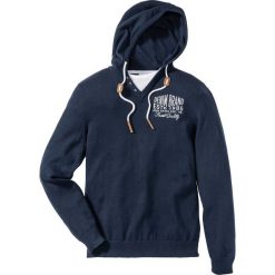Sweter z kapturem Regular Fit bonprix ciemnoniebieski. Swetry przez głowę męskie bonprix. Za 74.99 zł.