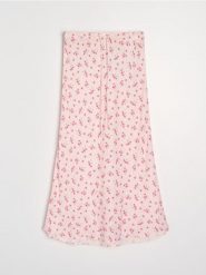 Spódnica z wiskozą i domieszką lnu w kwiatki - wielobarwny. Spódnice damskie Sinsay, l, bez wzorów, z wiskozy. Za 49.99 zł.