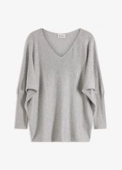 Sweter z cienkiej dzianiny z rękawami typu nietoperz i kryształkami. Czarne swetry damskie bonprix, z aplikacjami, z dzianiny, eleganckie, bez kołnierzyka, bez ramiączek, bez kaptura. Za 179.99 zł.