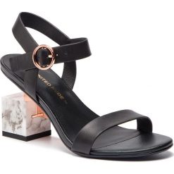 Sandały UNITED NUDE - Cube Sandal Mid 104060127 Black. Czarne klapki damskie United Nude, bez wzorów, z materiału, bez obcasa, na obcasie, bez zapięcia. W wyprzedaży za 899.00 zł.