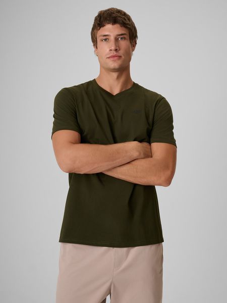 4F T-shirt regular gładki męski - khaki M. Brązowe t-shirty męskie 4f, m, bez wzorów, z bawełny, biznesowe, bez kołnierzyka. Za 49.99 zł.