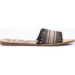 Pepe Jeans - Klapki. Szare klapki damskie Pepe Jeans, z jeansu. W wyprzedaży za 119.90 zł.