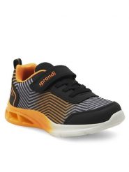 Sprandi Sneakersy CP-K21181 Czarny. Czarne buty sportowe chłopięce Sprandi, bez wzorów, z materiału, bez zapięcia. Za 109.99 zł.