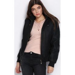 Czarna Kurtka Deeper Drive. Kurtki męskie marki Born2be. Za 64.99 zł.