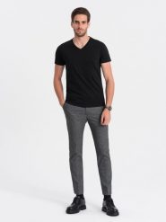 Klasyczna męska bawełniana koszulka z dekoltem w serek BASIC - czarna V1 OM-TSBS-0145 - XXL. Czarne t-shirty męskie Ombre Clothing, m, bez wzorów, z bawełny, klasyczne, bez kołnierzyka. W wyprzedaży za 24.99 zł.