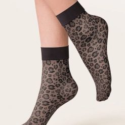 Skarpetki CATY w panterkę Gabriella 1 para nero. Czarne skarpety damskie Gabriella, bez wzorów, z bawełny. Za 16.90 zł.